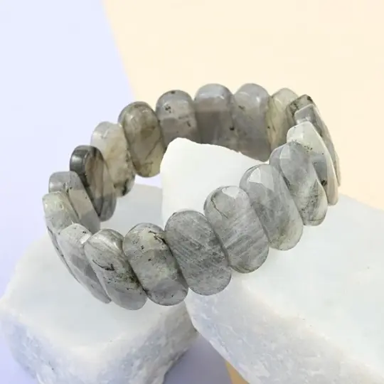 Malagasy Labradorite Beaded Stretch Bracelet in Sterling Silver 225 CTW