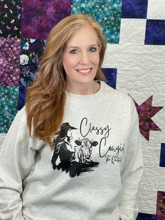 Classy Cowgirl - Sweatshirt