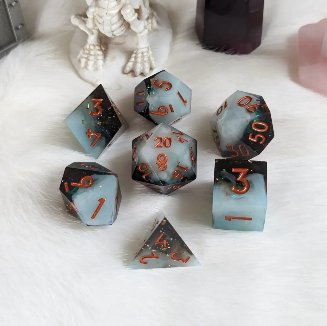 Black White Layered Dice Set – 7-Piece Monochrome Resin DnD Dice