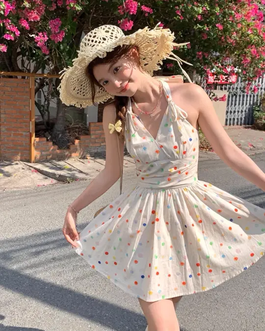 V-neck polka dot halter neck a-line dress women's summer French waist skirt R4661