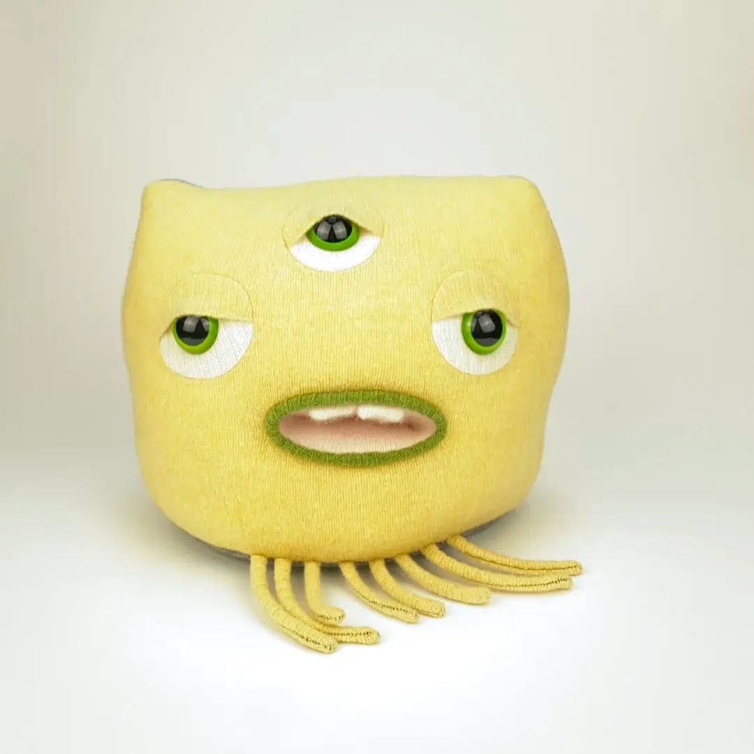 Lionel the plush my friend monster™ wool sweater stuffy