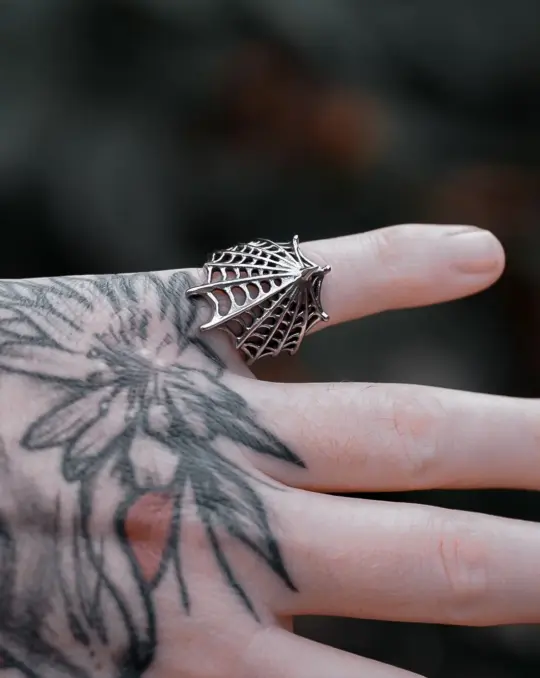 Orb Weaver Ring