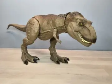 Jurassic World Legacy Collection Extreme Chompin Tyrannosaurus Rex 18"