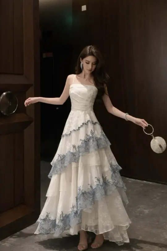 Gentle White Ruffled Summer Dress A-Line Spaghetti Straps Lace Embroidery Corset Maxi Prom Dress RS705