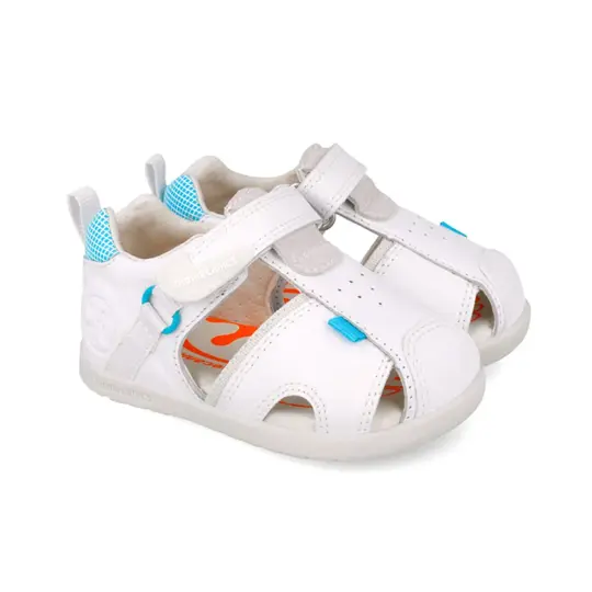 Biogateo Napa White Closed-Toe Sandals
