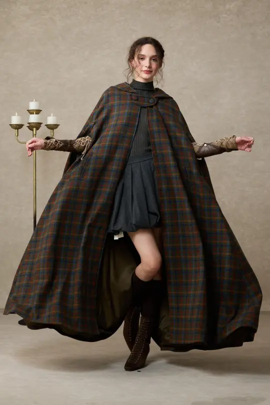 Astor 35| 100% Wool Cloak Coat