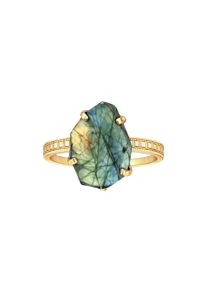 Circe Ring in Labradorite