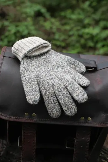 Iditarod 100% Alpaca Double-Thick Reversible Gloves