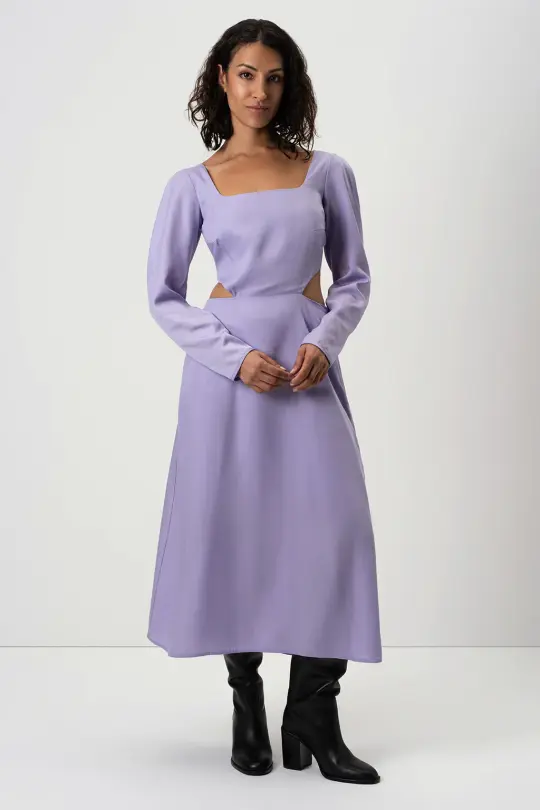 Backless Dress with a Bow on the Back | Lilac Grace