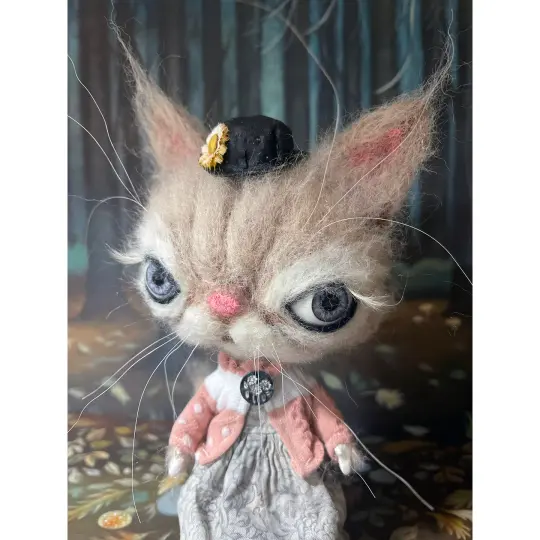 Poppins Hand-made Wool Sculpted Figurine