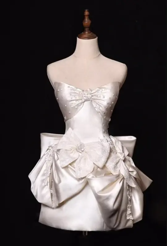 Charming Champagne Homecoming Dress ,A-Line Strapless Bow Decor Mini Prom Dress RS1101