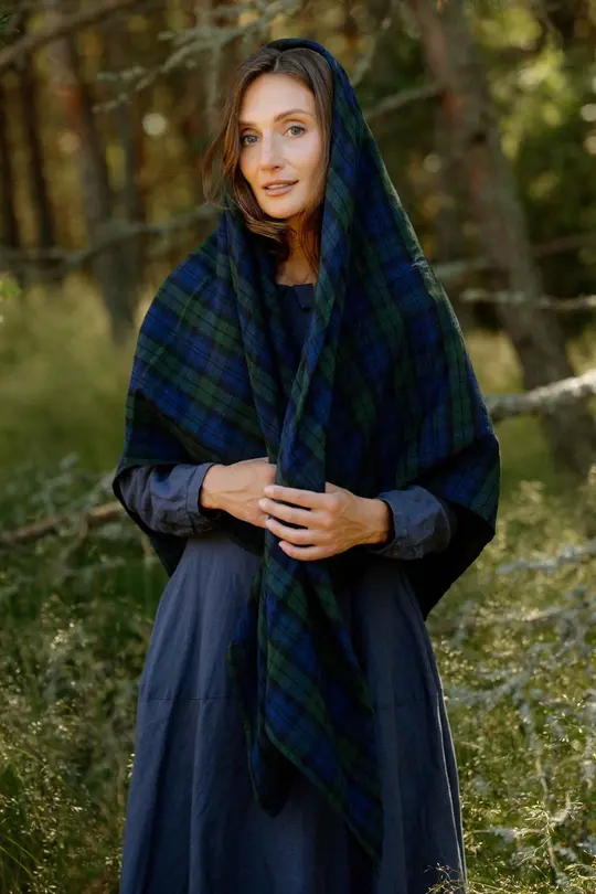 Palisandra – Linen Square Scarf