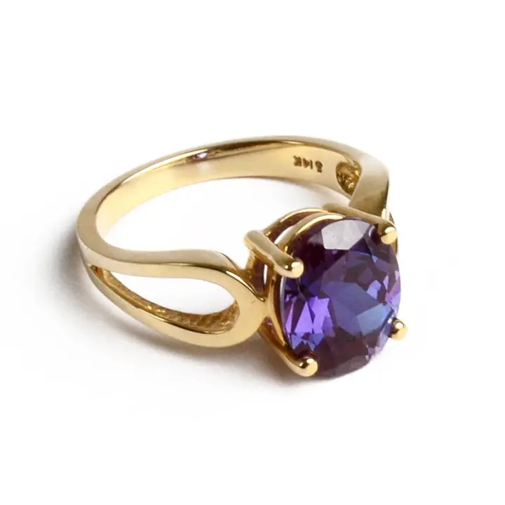 Oval Alexandrite 14K Gold Ring