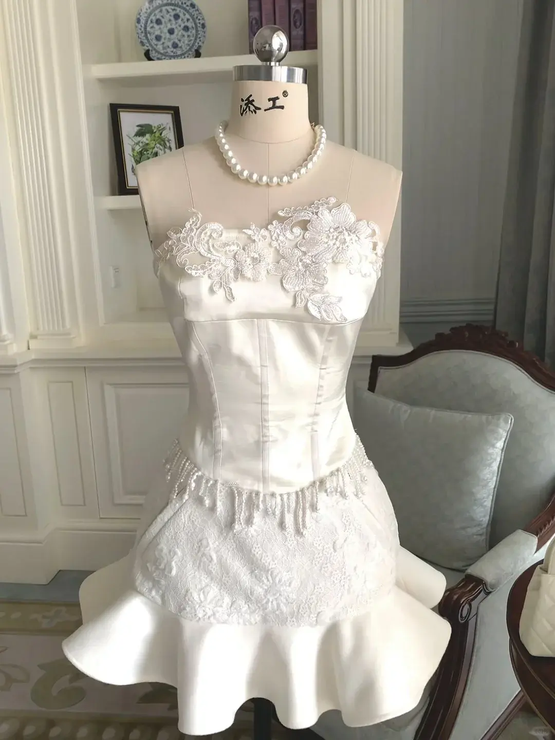 White lace tube top waist satin splicing ruffled skirt short skirt homecoming dress R4148