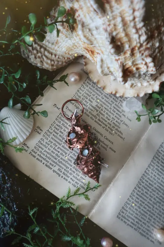 Sunken Treasure Seashell Talisman
