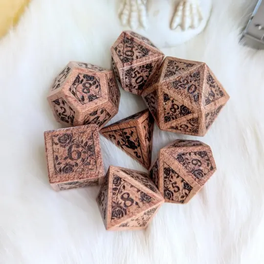 Rosewood Rose Vine Dice Set – 7-Piece Wooden Floral Engraved DnD Dice