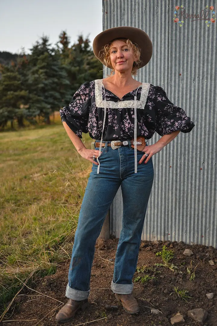 Cotton Betty Blouse in Aphrodite-2XL