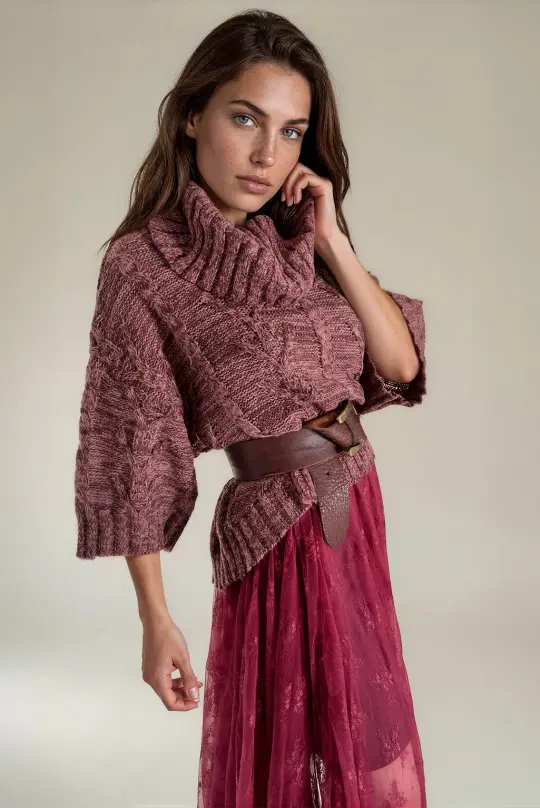 Nikkola Sweater in Wine