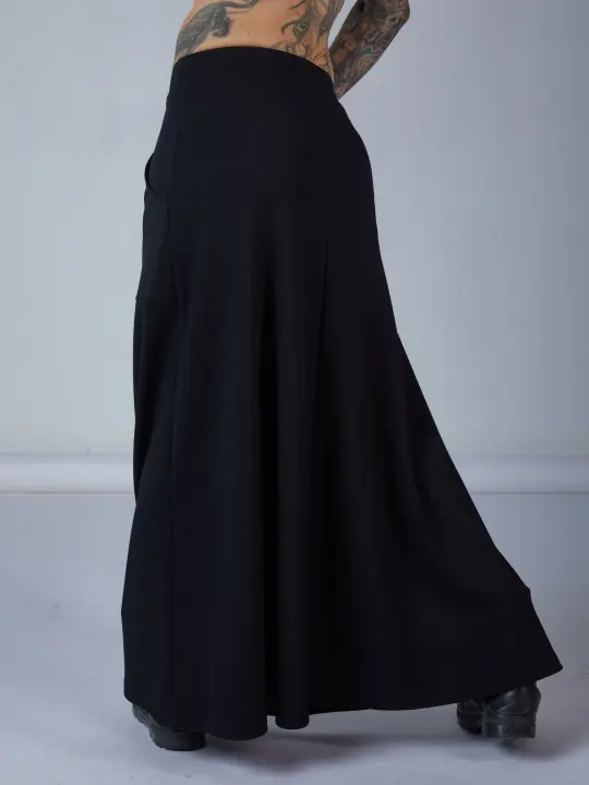 SK-P Maxi skirt with pockets