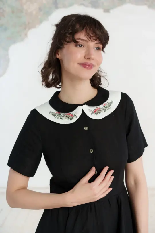 Peter Pan Collar with Embroidery