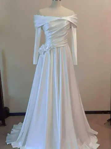 Elegant White Prom Gown , Silky Satin Applique Maxi Evening Dress RS1333