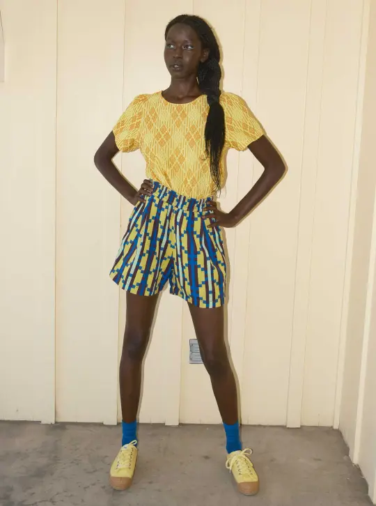 sample sale | bailey short flaunt | 4X