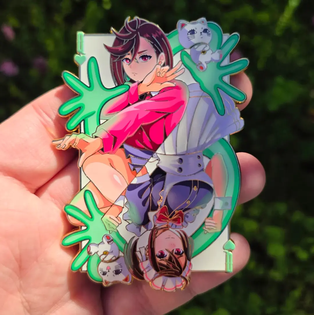 Queen of Hearts Pin (Glow Card)