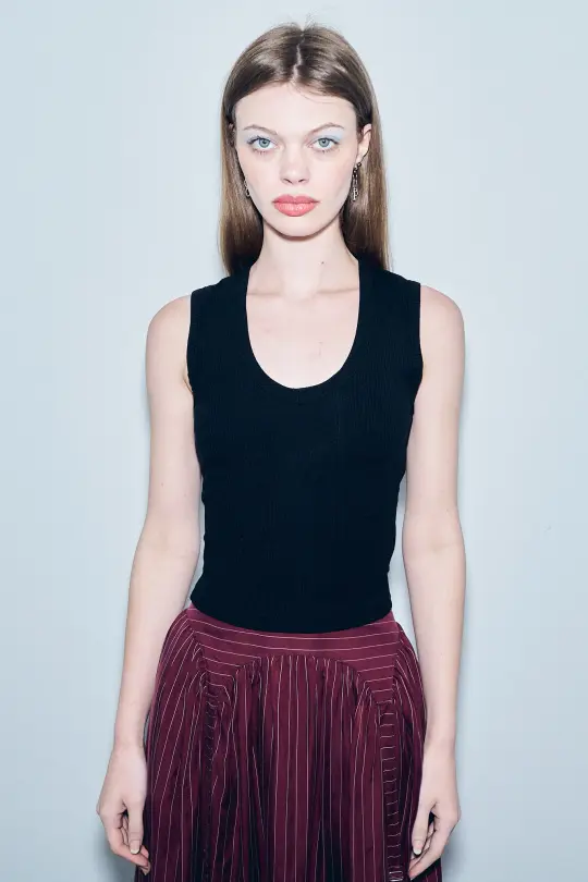 Tencel Rib Deep U Neck Tank Top Black
