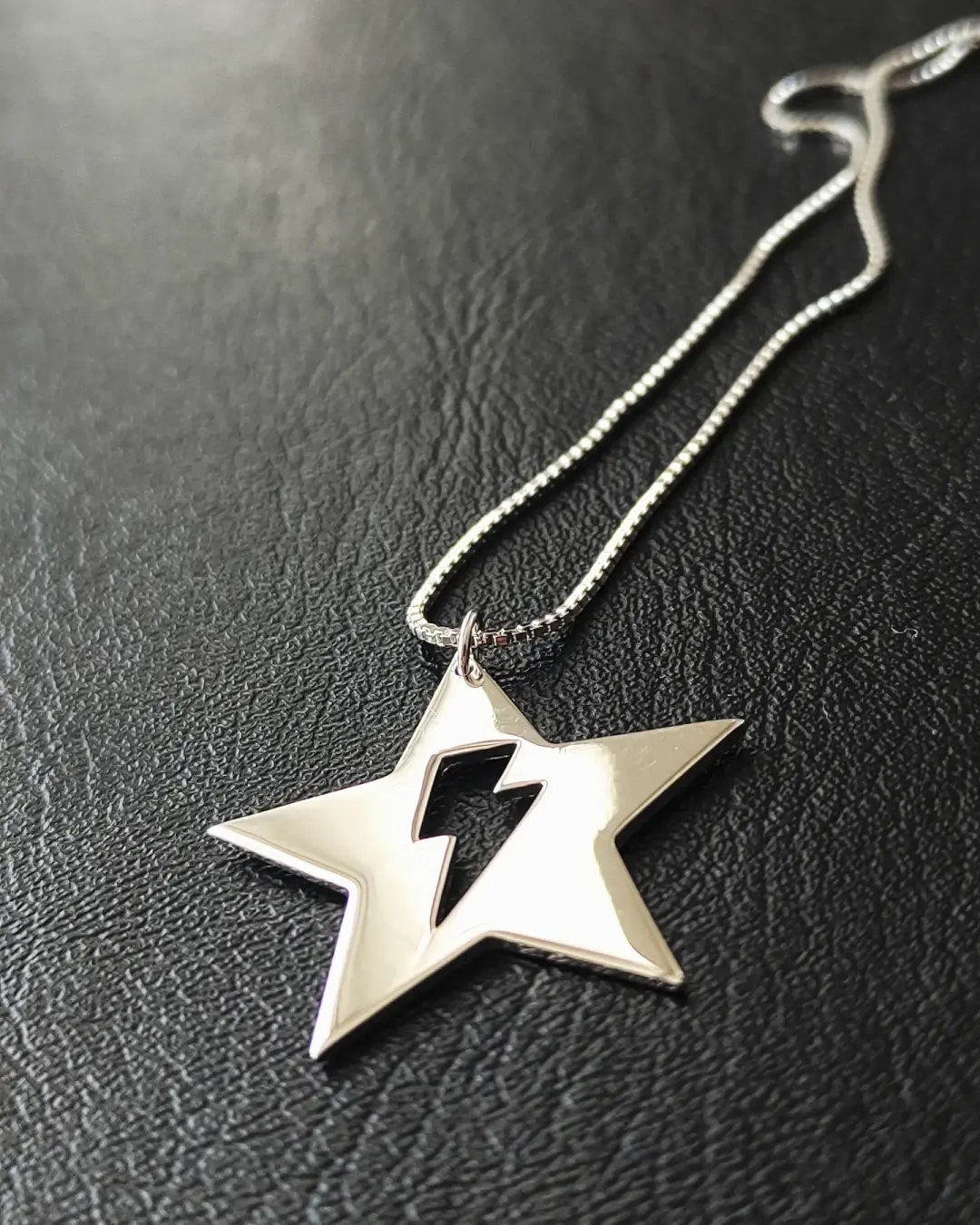 'Flash' Lightning Bolt and Star Pendant Necklace (925 Silver)