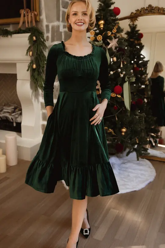 Cypress Dress in Green Velvet