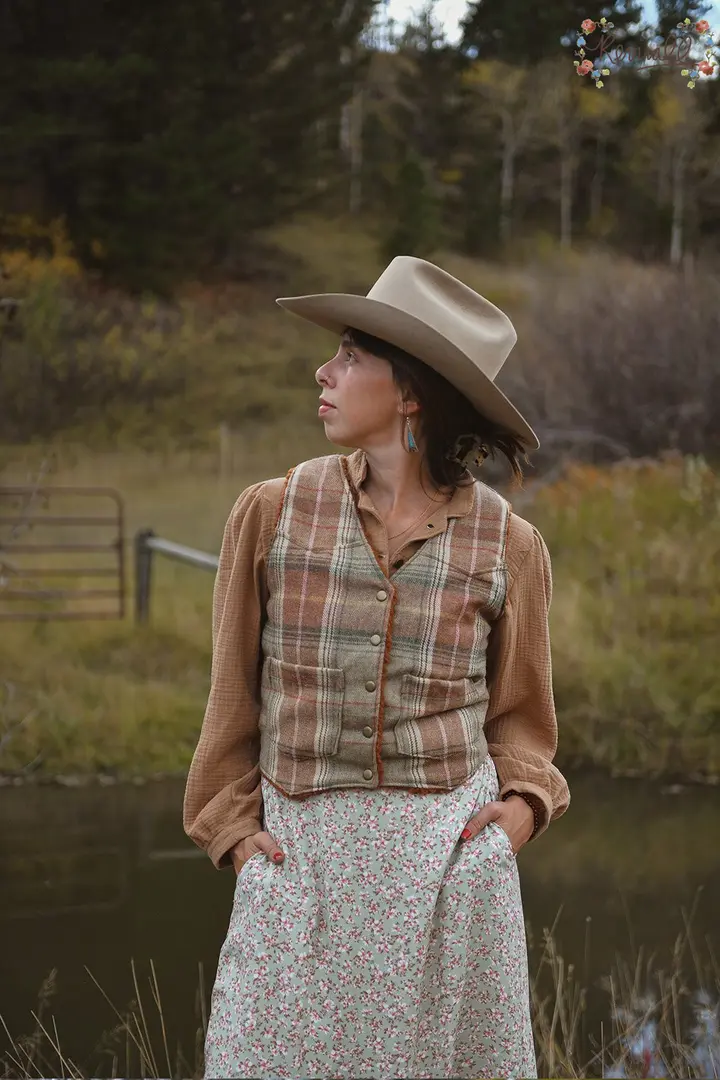 The Wool Stockyard Vest in Yorkshire- XL