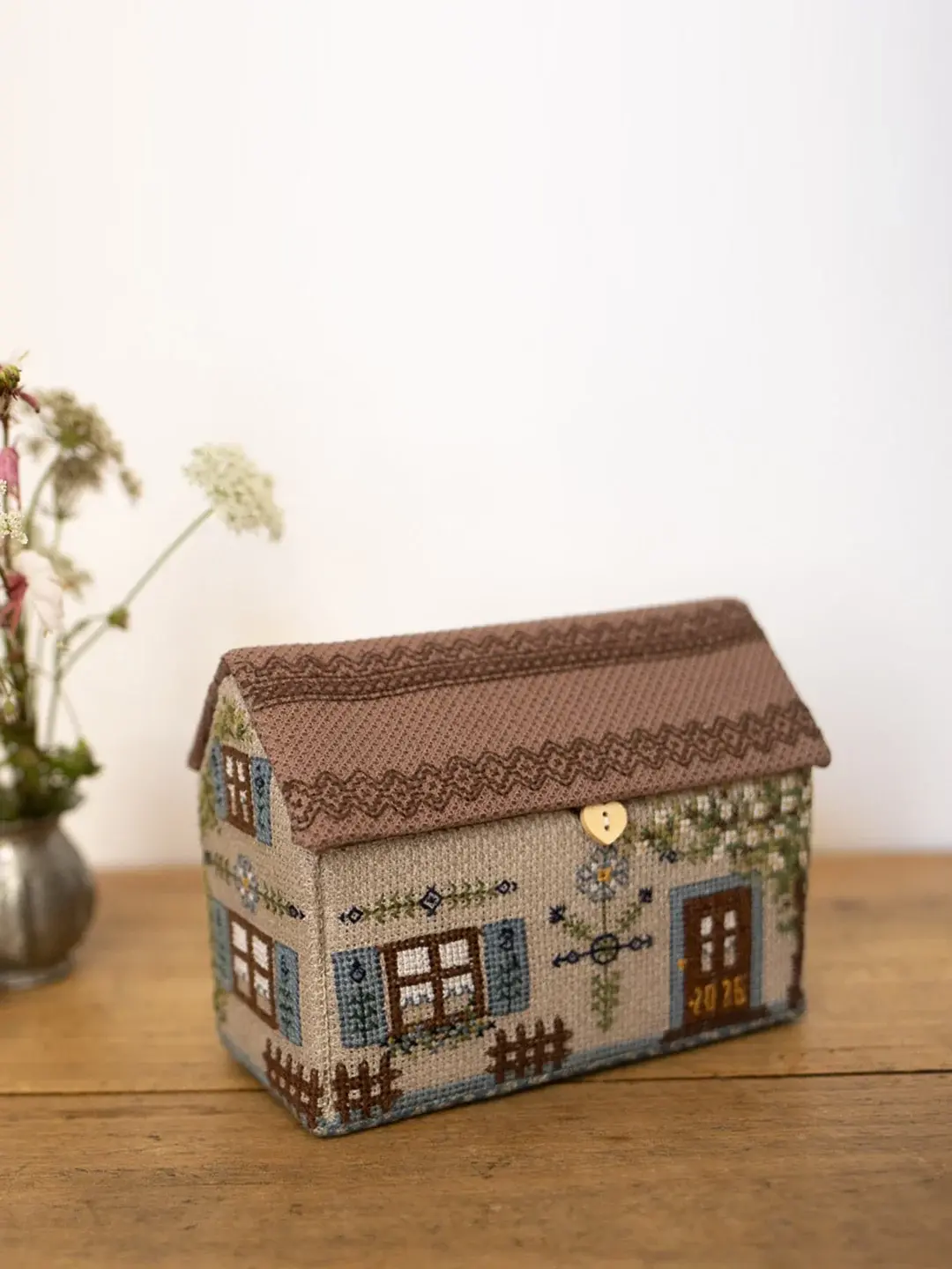 DIY kit "Maison Chata" - trousse en point de croix