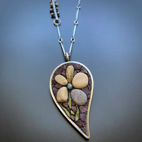 Pebble Flower Leaf Pendant