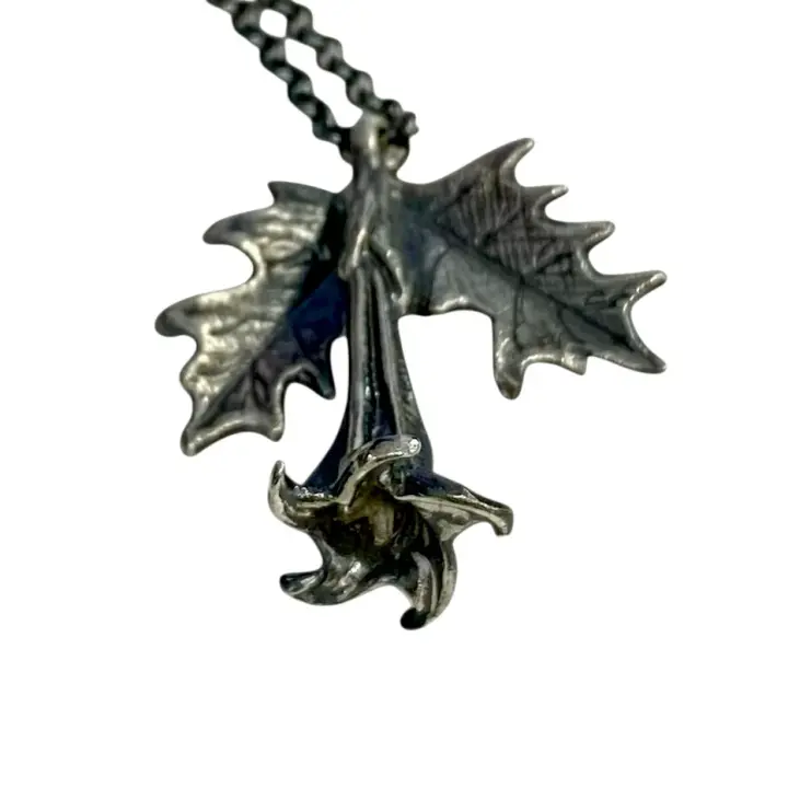 Large Datura charm