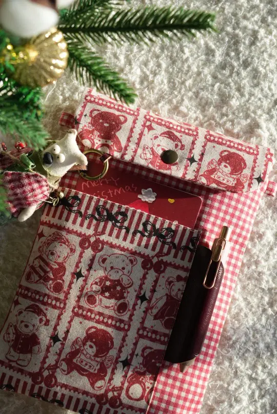 TN Regular-Size Journal Pouch – Christmas Teddy Bear