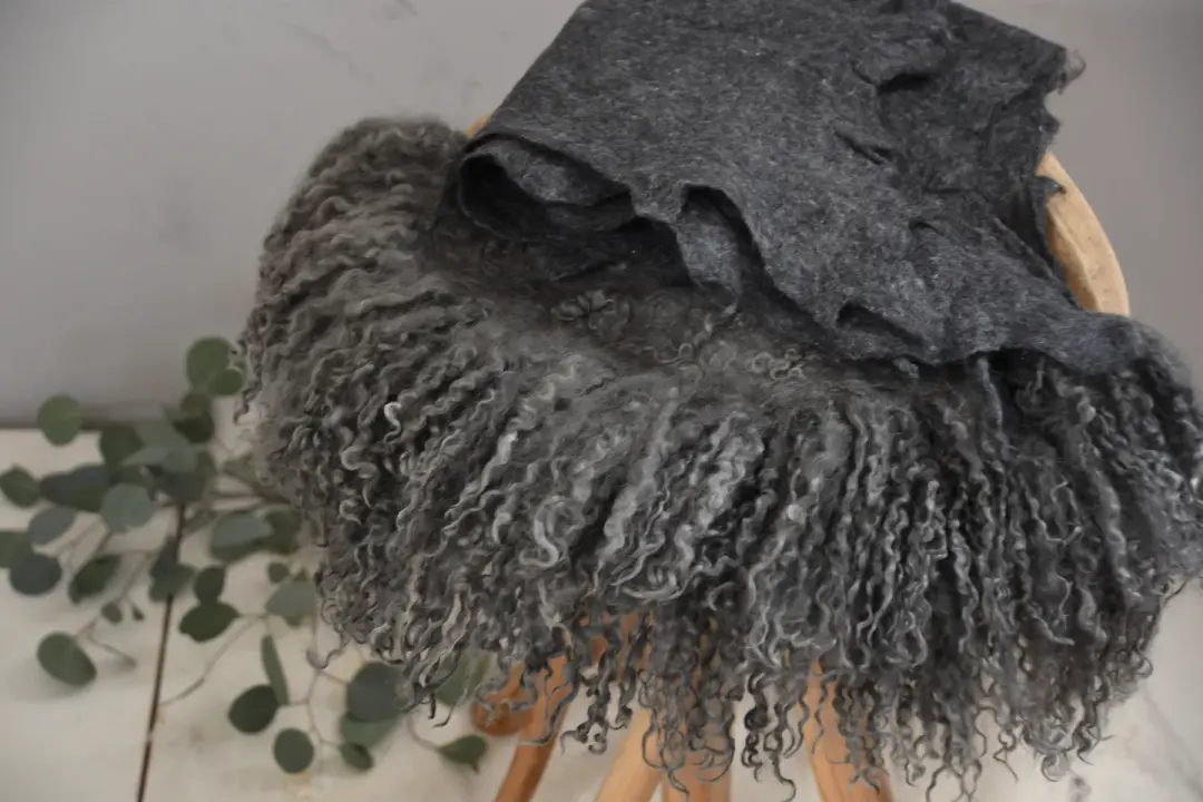 Round Curly Blanket  - CHARCOAL