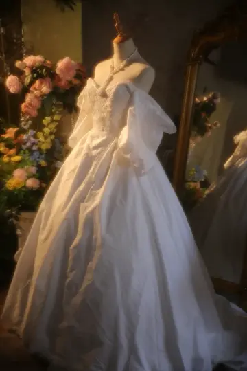 White off-the-shoulder fitted waist ball gown/bridal dress R7258