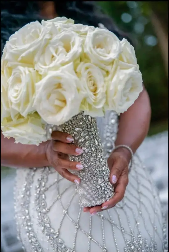 Princess Teonnah Bling Bouquet Holder