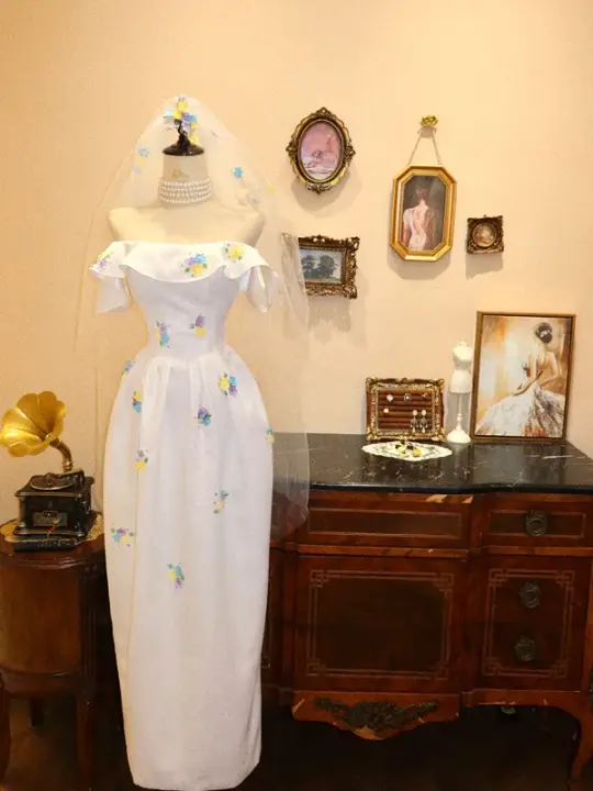 White off-the-shoulder fitted waist bodycon long wedding dress R6576