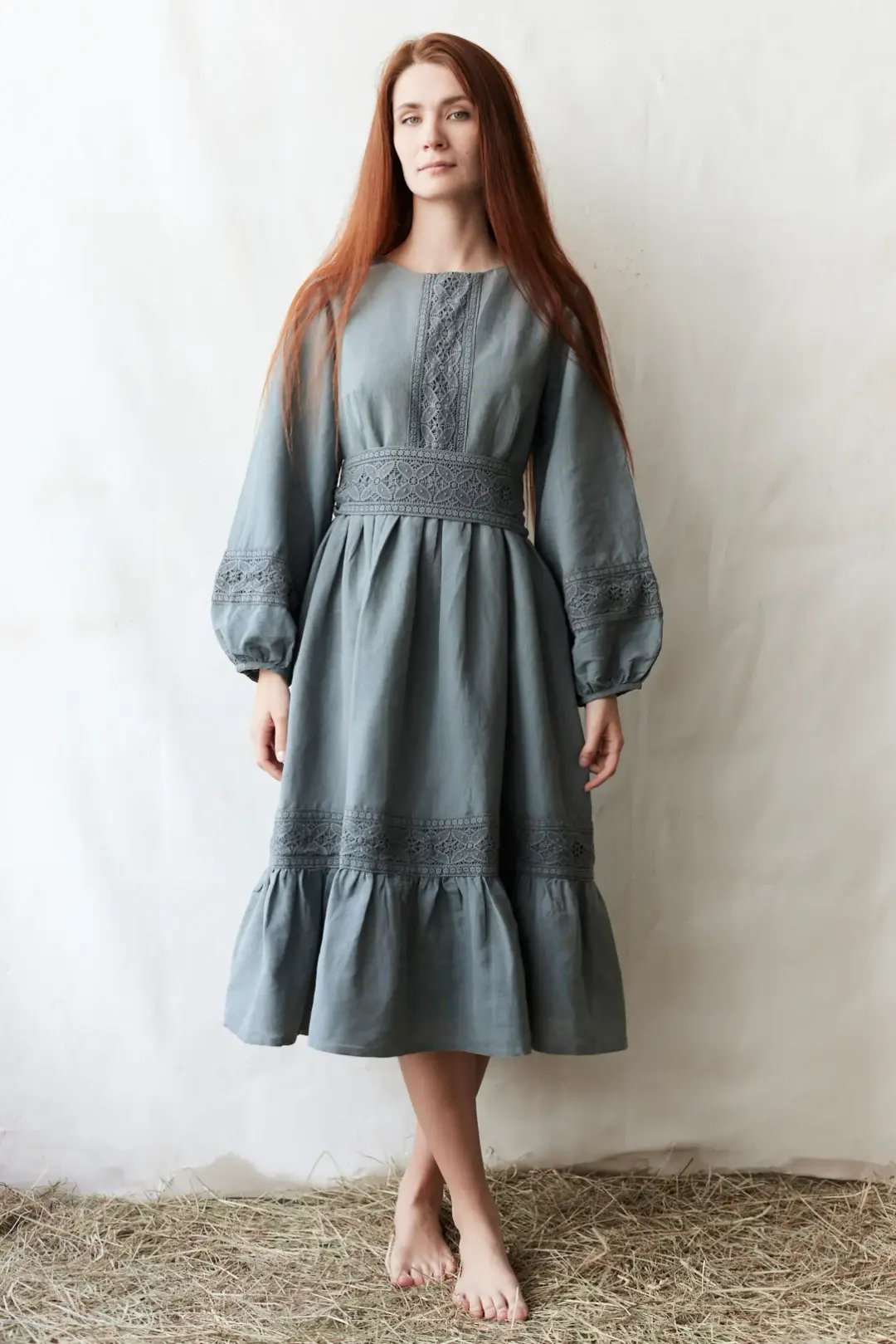 Robe 'Misha'  longueur midi en lin couleur lagon
