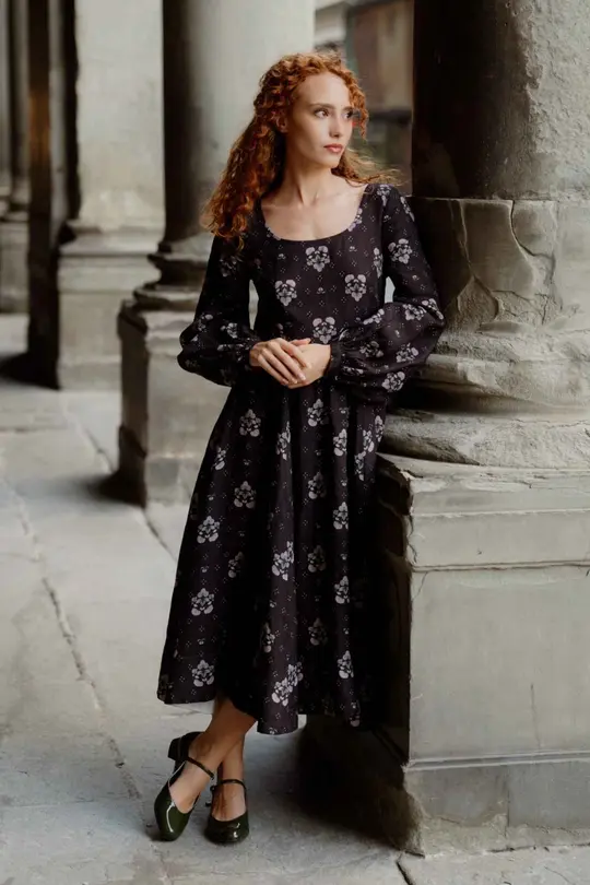 Carmen – Linen Midi Dress with Long Sleeves
