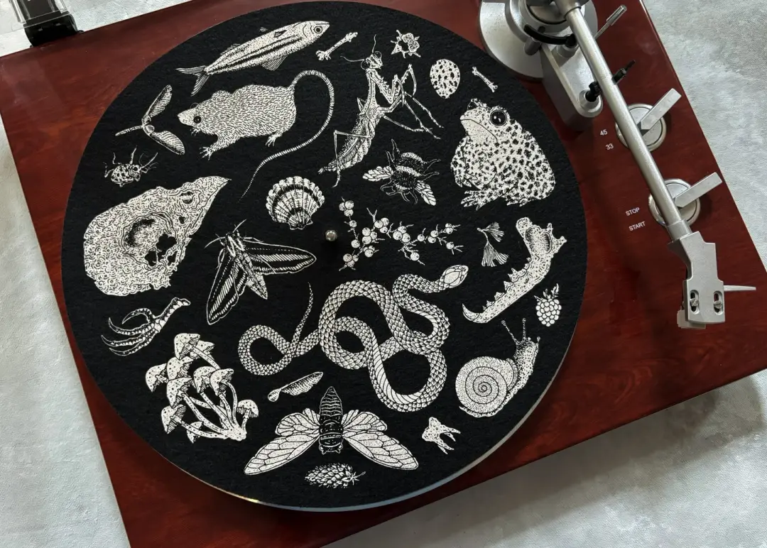 Nature Doodle Slipmat