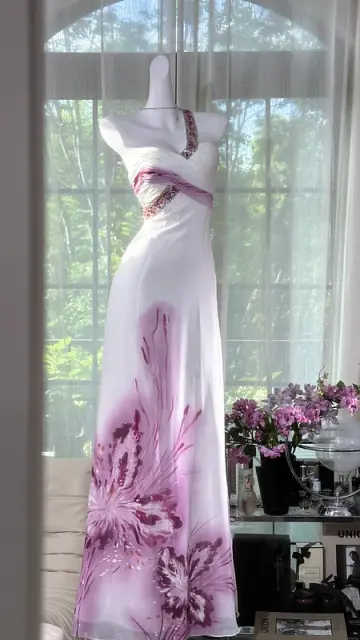 White dress with purple floral print, one-shoulder design, fitted waist, long ball gown R7620