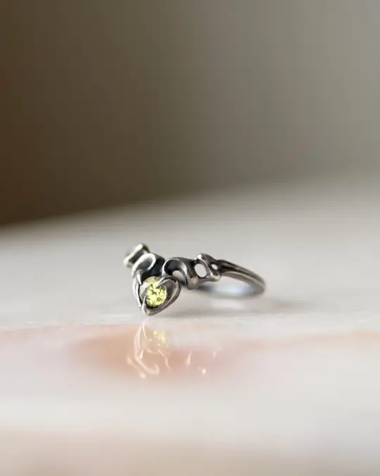 Fouet II // Peridot // 5.75