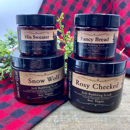 Yule Bubbling Scrubs