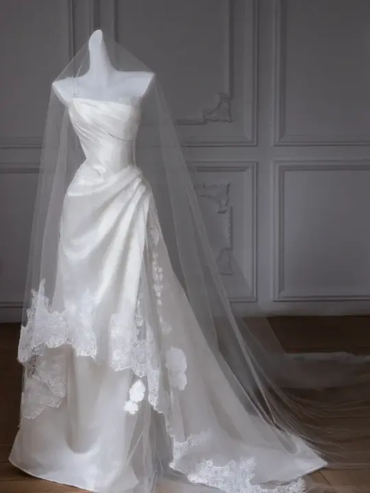 White satin one-shoulder slim waist long dress bridal gown R5787