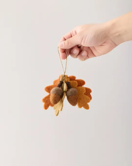 Felted Oak & Acorn Swag