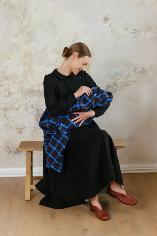 Nursing-Friendly – Linen Dress with Hidden Zippers