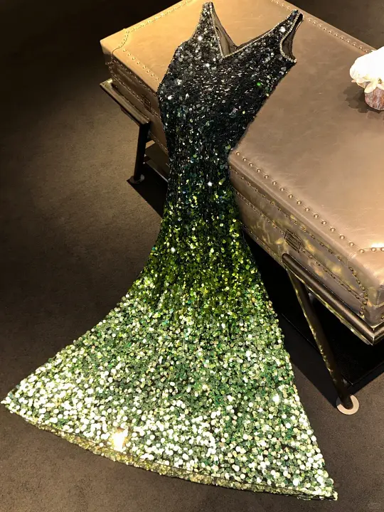 Green sequined gradient V-neck fitted waist long ball gown R8829