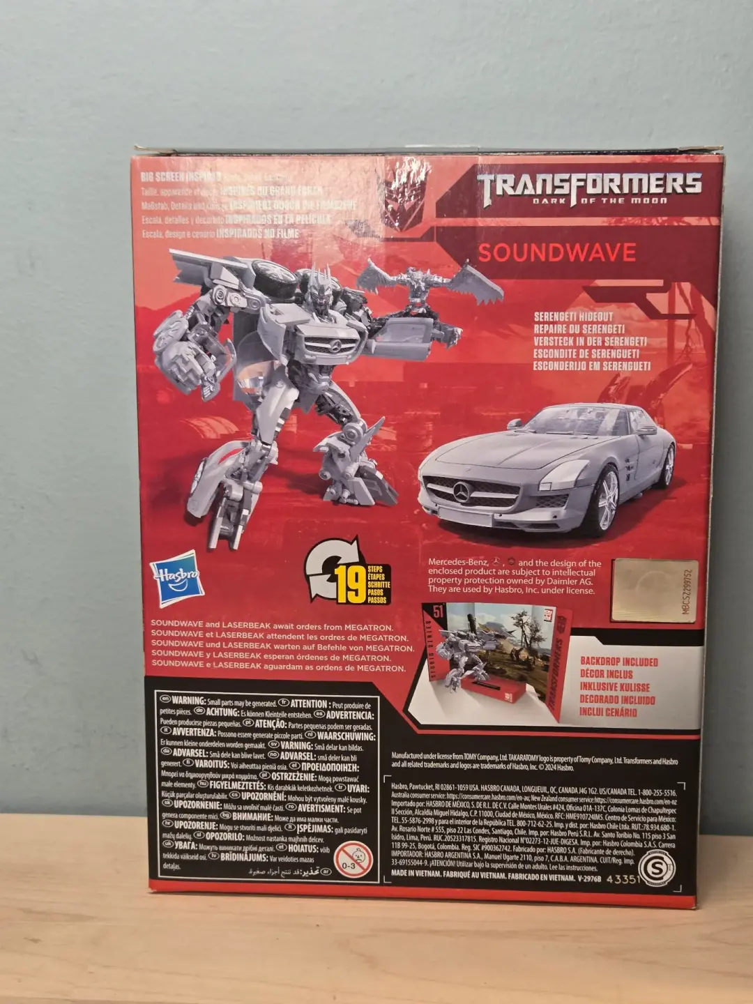 Transformers Studio Series 51 Soundwave DOTM Deluxe Sealed with Laserbeak